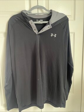 Under Armour Men’s Black and Gray Hooded Pullover